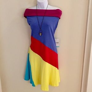 Stretchy color block dress New with tags
